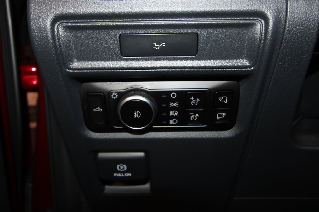Used 2026 Ford F150 XLT w/ Equipment Group 302A MID AWD/4WD image 9