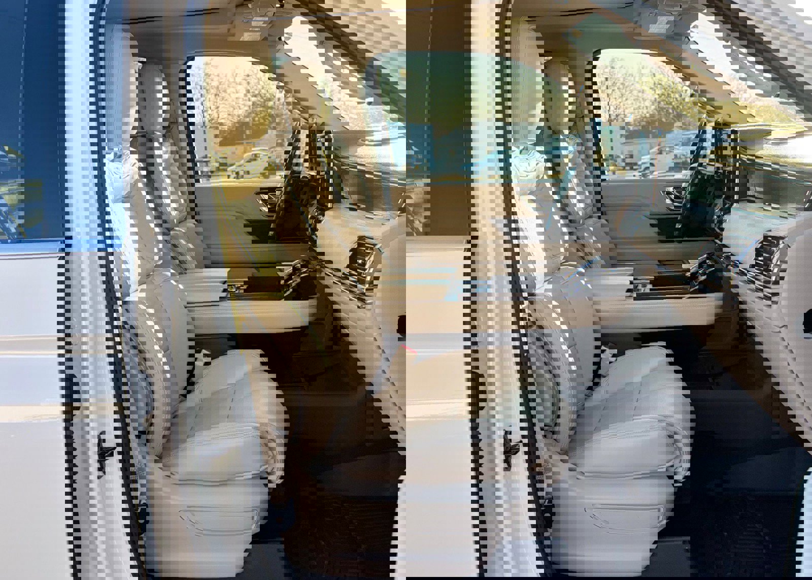 Used 2021 Lincoln Navigator L Reserve w/ Luxury Package image 31