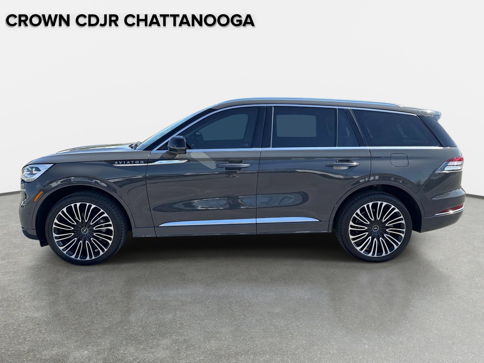 Used 2023 Lincoln Aviator Black Label w/ Dynamic Handling Package image 8