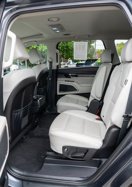 Used 2024 Kia Telluride S w/ S Sunroof Package AWD/4WD image 12