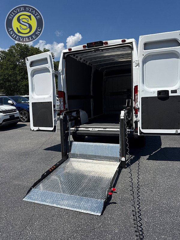 Used 2023 RAM ProMaster 2500 FWD image 16