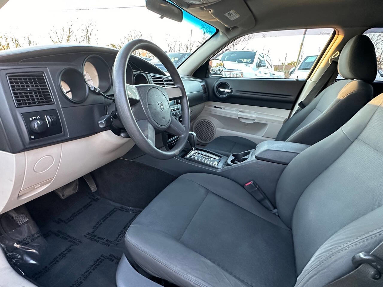 Used 2006 Dodge Magnum SE RWD image 7