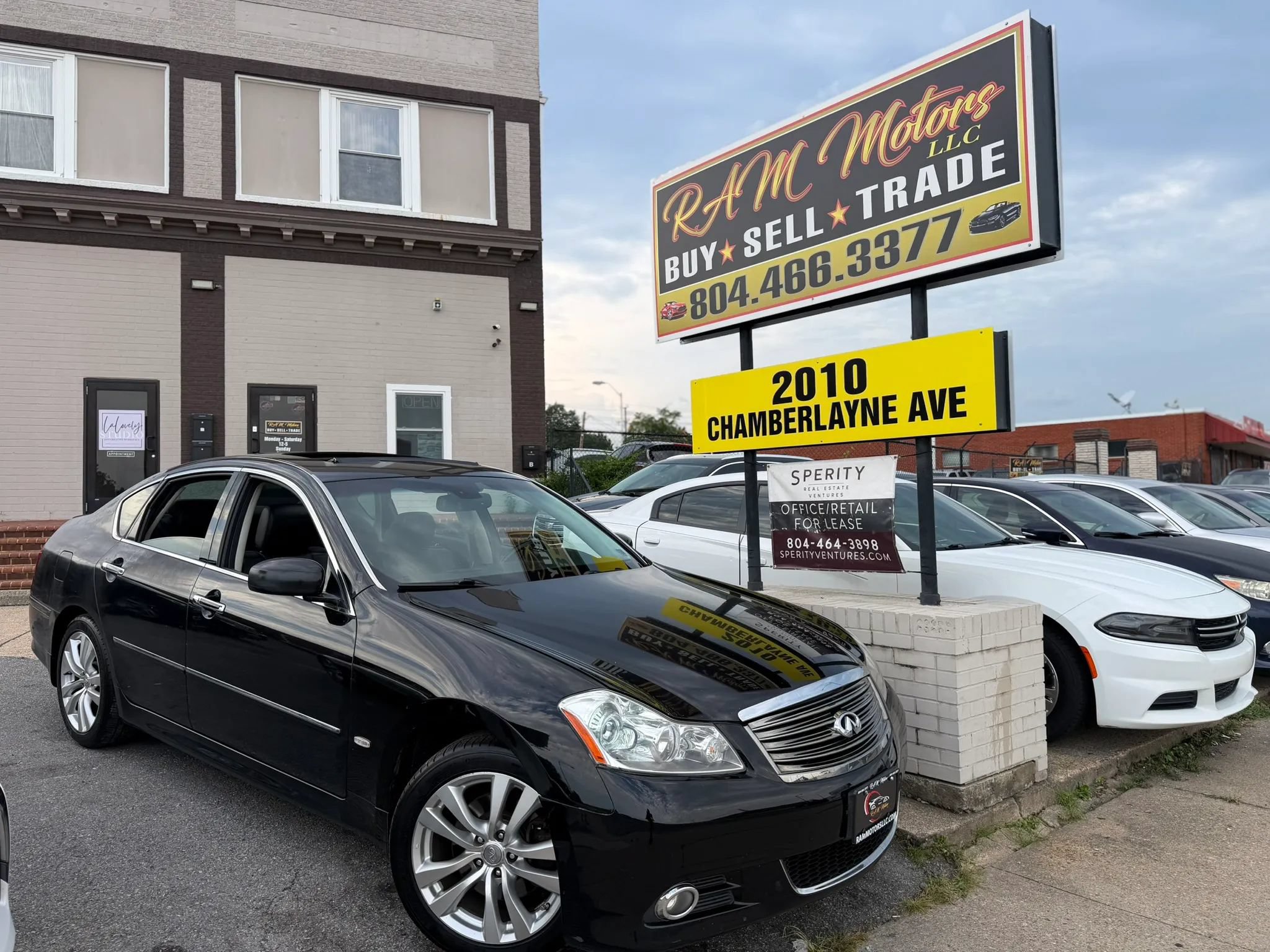Used 2010 INFINITI M35 w/ Technology Pkg RWD image 32