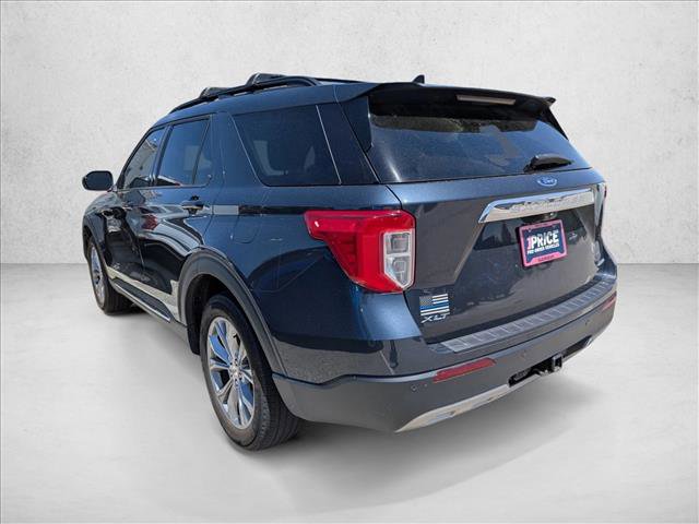 Used 2023 Ford Explorer XLT w/ Equipment Group 202A AWD/4WD image 4