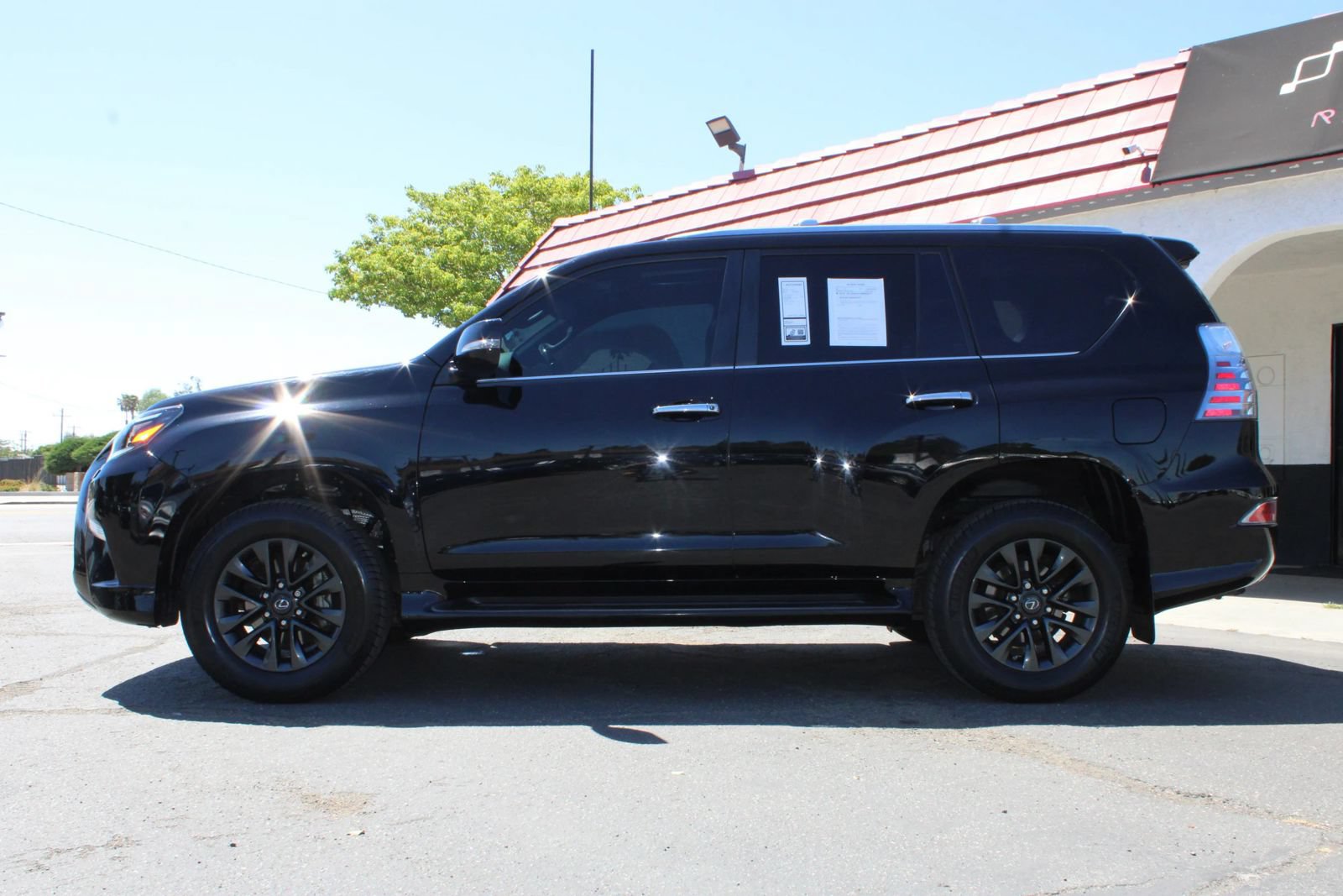 Used 2020 Lexus GX 460 Premium w/ Premium Package AWD/4WD image 44