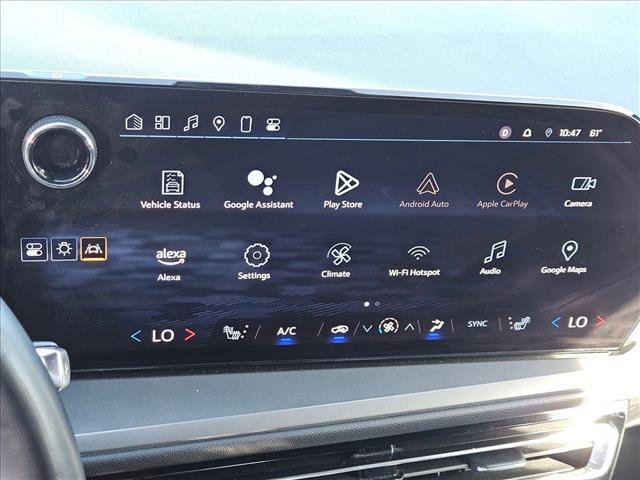 Used 2024 Chevrolet Traverse LT image 11