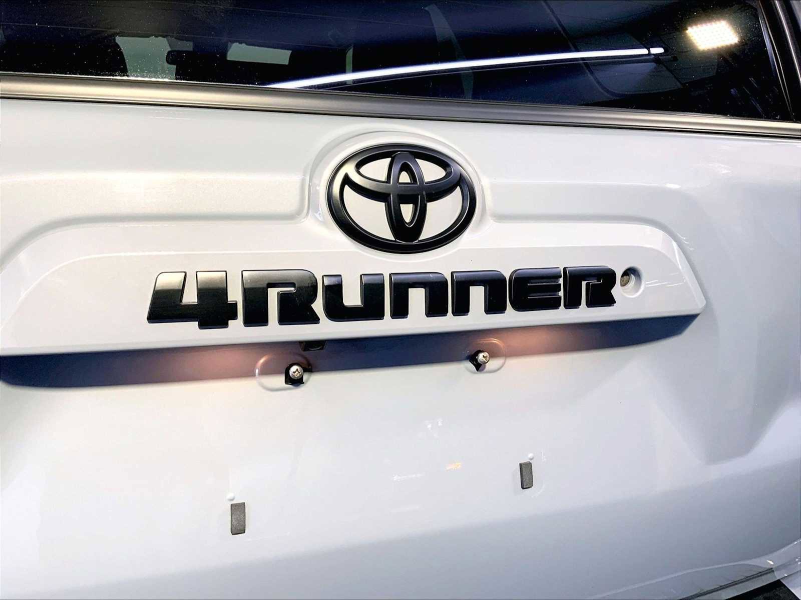 Used 2021 Toyota 4Runner Trail Special Edition AWD/4WD image 35