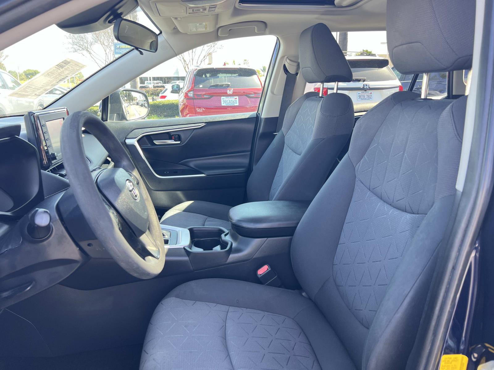 Used 2019 Toyota RAV4 XLE w/ Convenience Package image 18