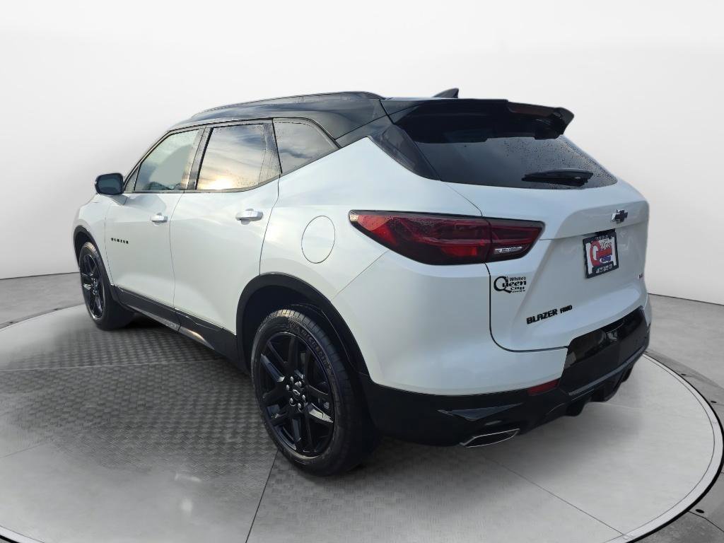 Certified 2024 Chevrolet Blazer RS w/ Driver Confidence II Package image 3