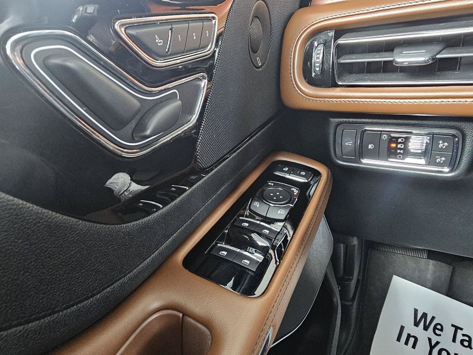 Used 2021 Lincoln Aviator Reserve w/ Equipment Group 201A AWD/4WD image 24