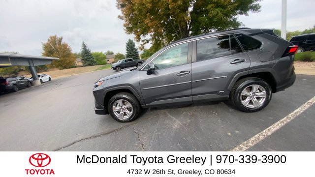 Certified 2024 Toyota RAV4 LE AWD/4WD image 4