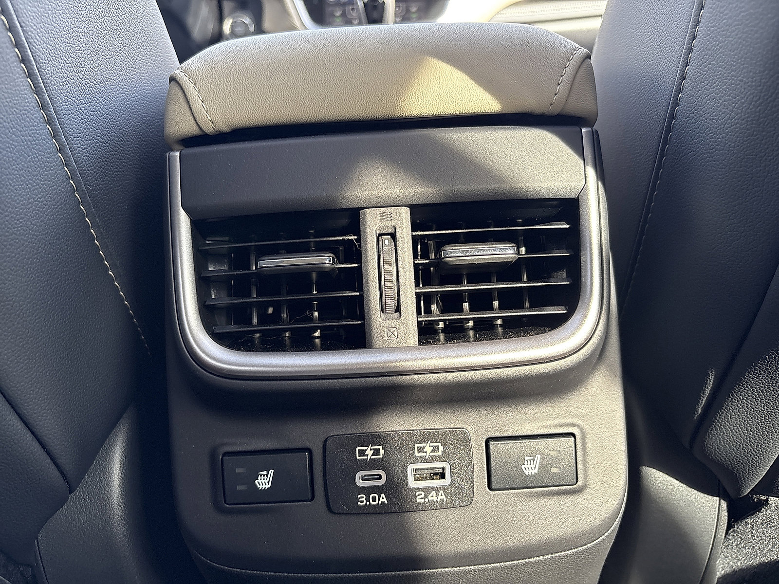 Used 2025 Subaru Outback Limited image 6