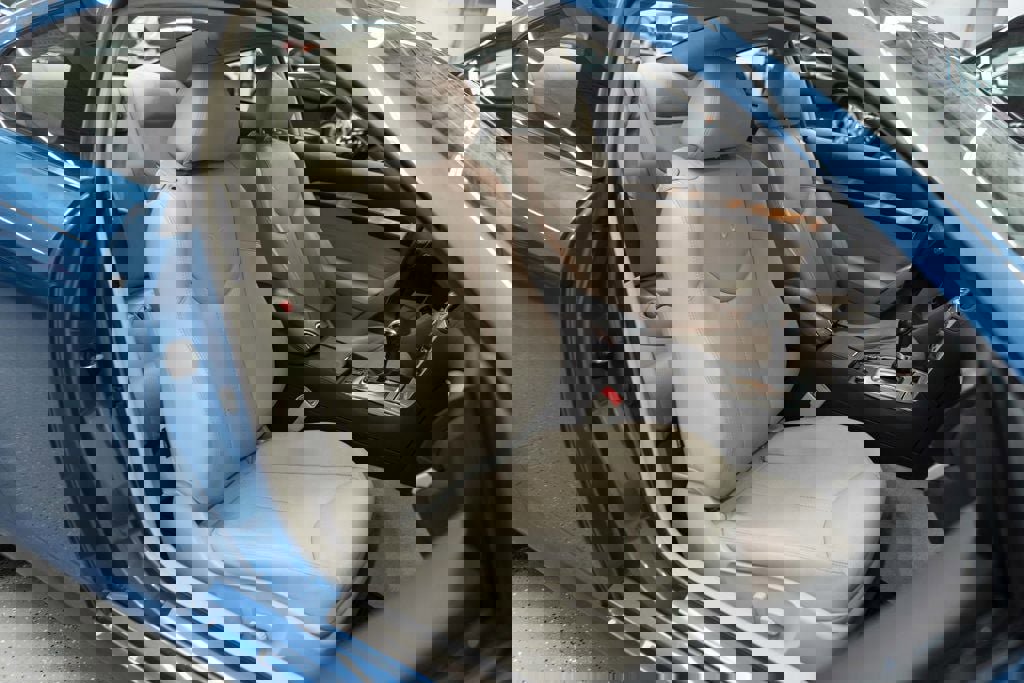 Used 2013 INFINITI G37 x w/ Premium Pkg image 10