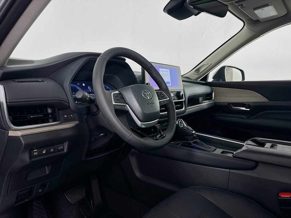 New 2026 Toyota Grand Highlander AWD Hybrid image 13
