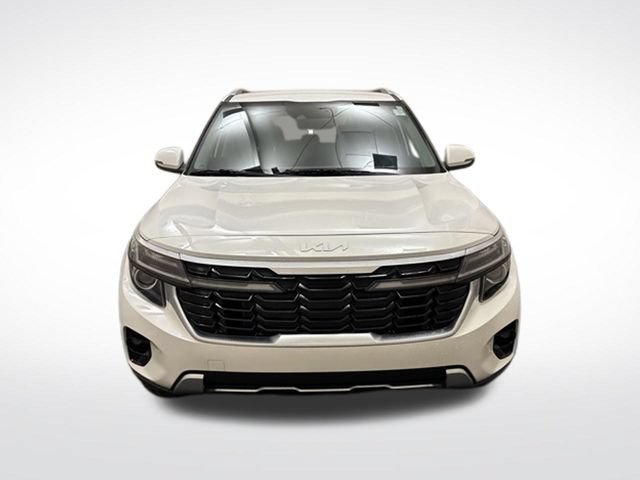 Certified 2024 Kia Seltos S AWD/4WD image 2