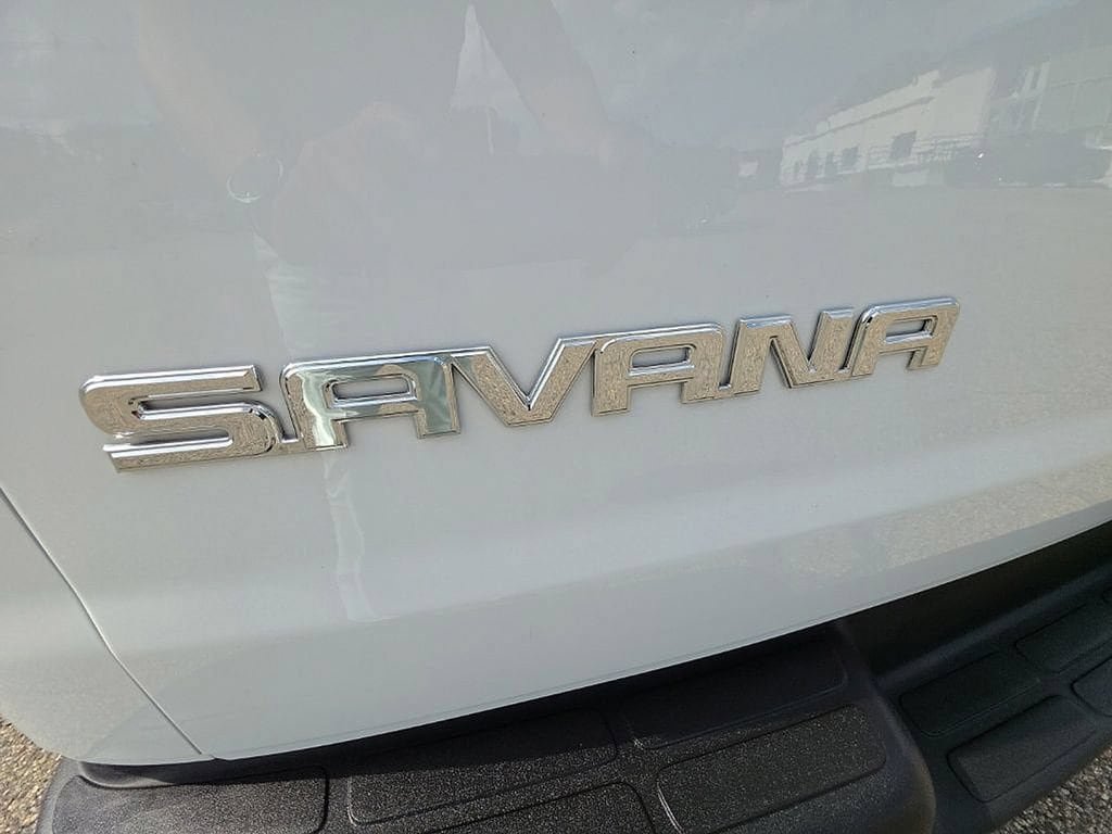 Used 2025 GMC Savana 2500 w/ Driver Convenience Package RWD image 45