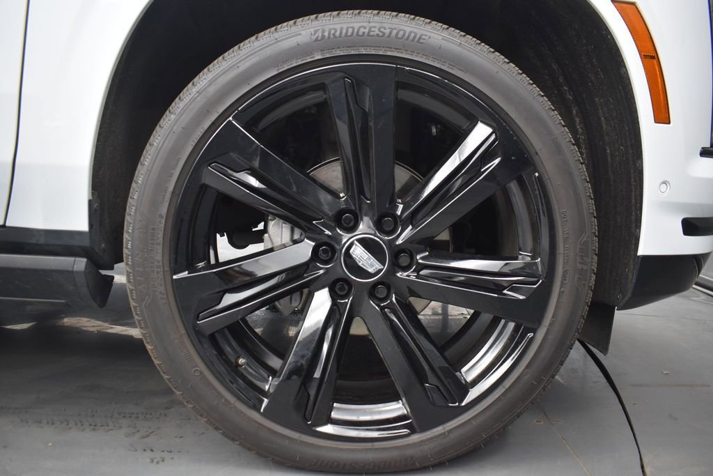 Certified 2026 Cadillac Escalade ESV Sport w/ Touring Package AWD/4WD image 8