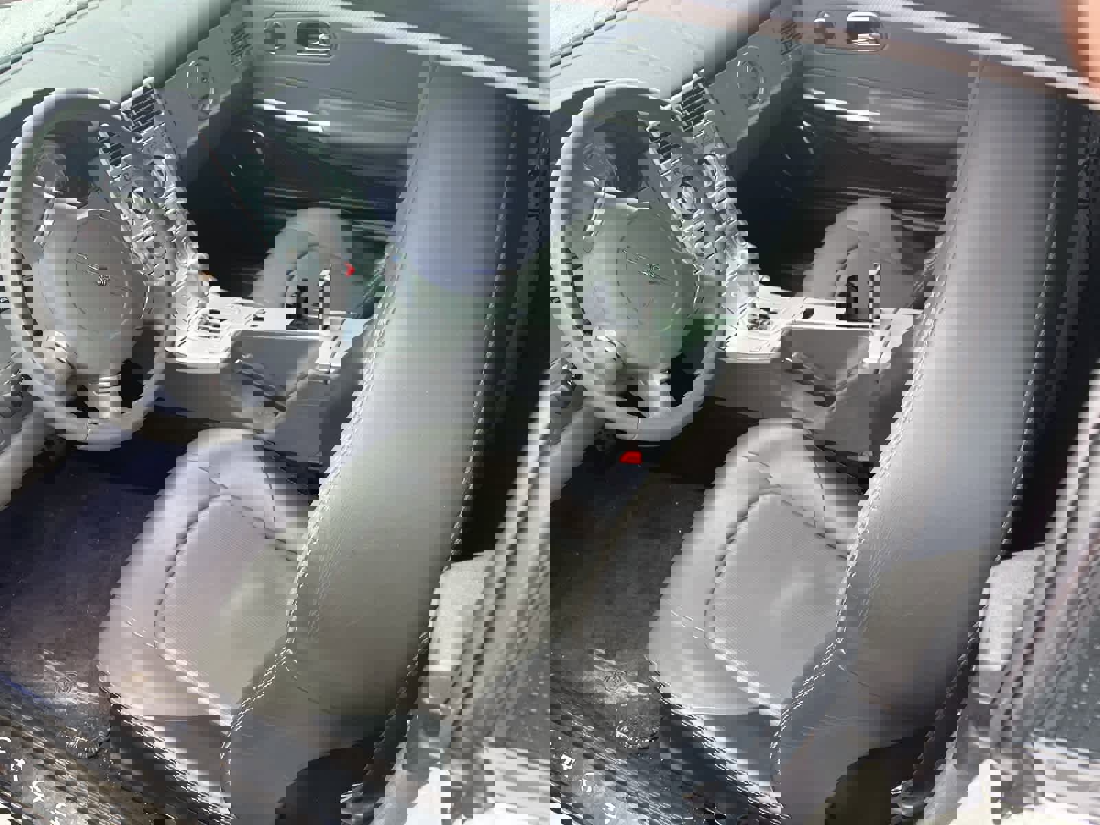 Used 2006 Chrysler Crossfire Limited image 23