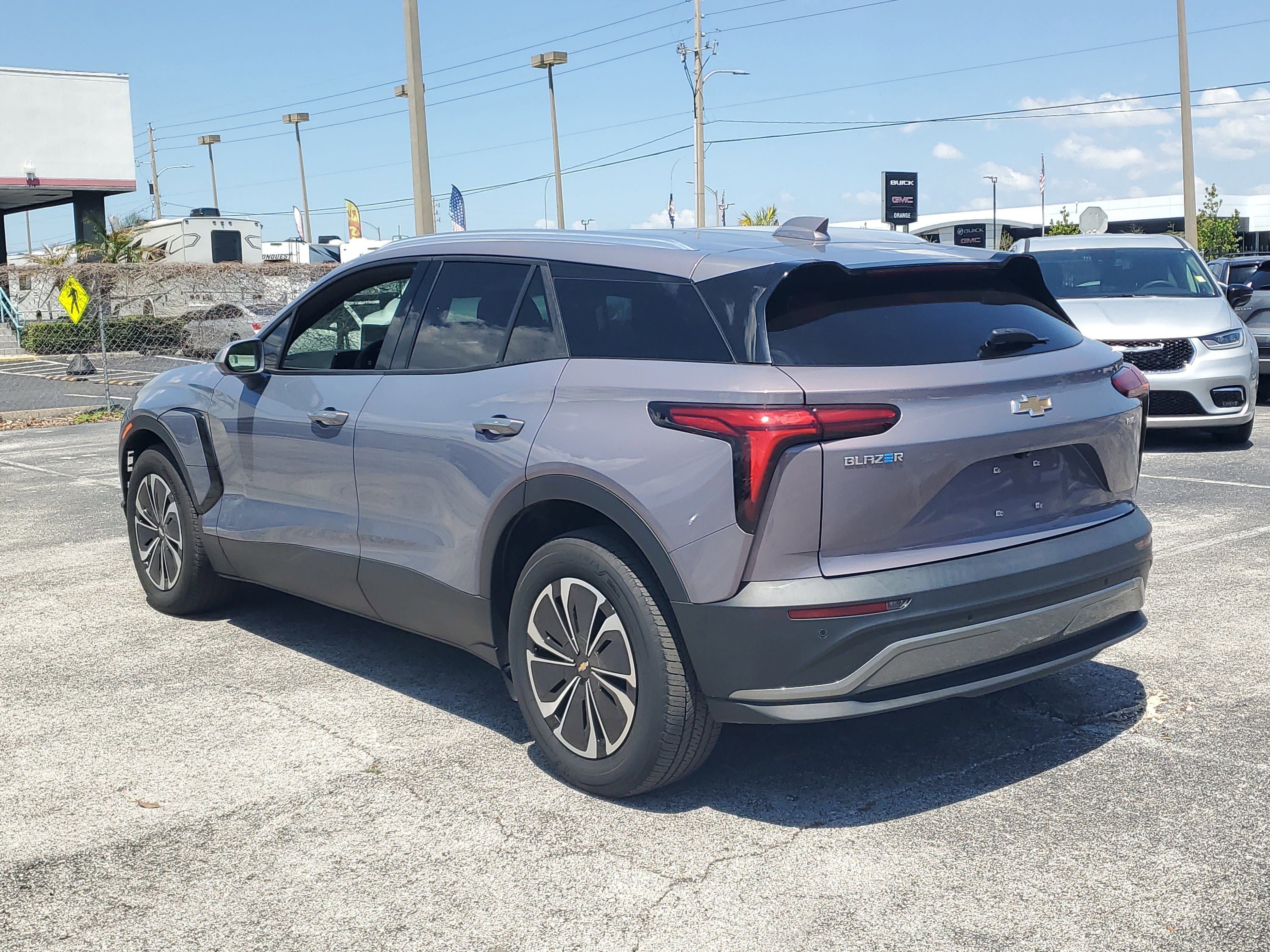 Used 2024 Chevrolet Blazer EV LT AWD/4WD image 9