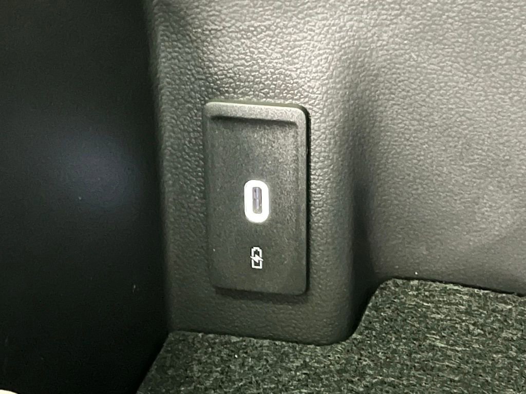 New 2026 Volkswagen Atlas Cross Sport SE image 15