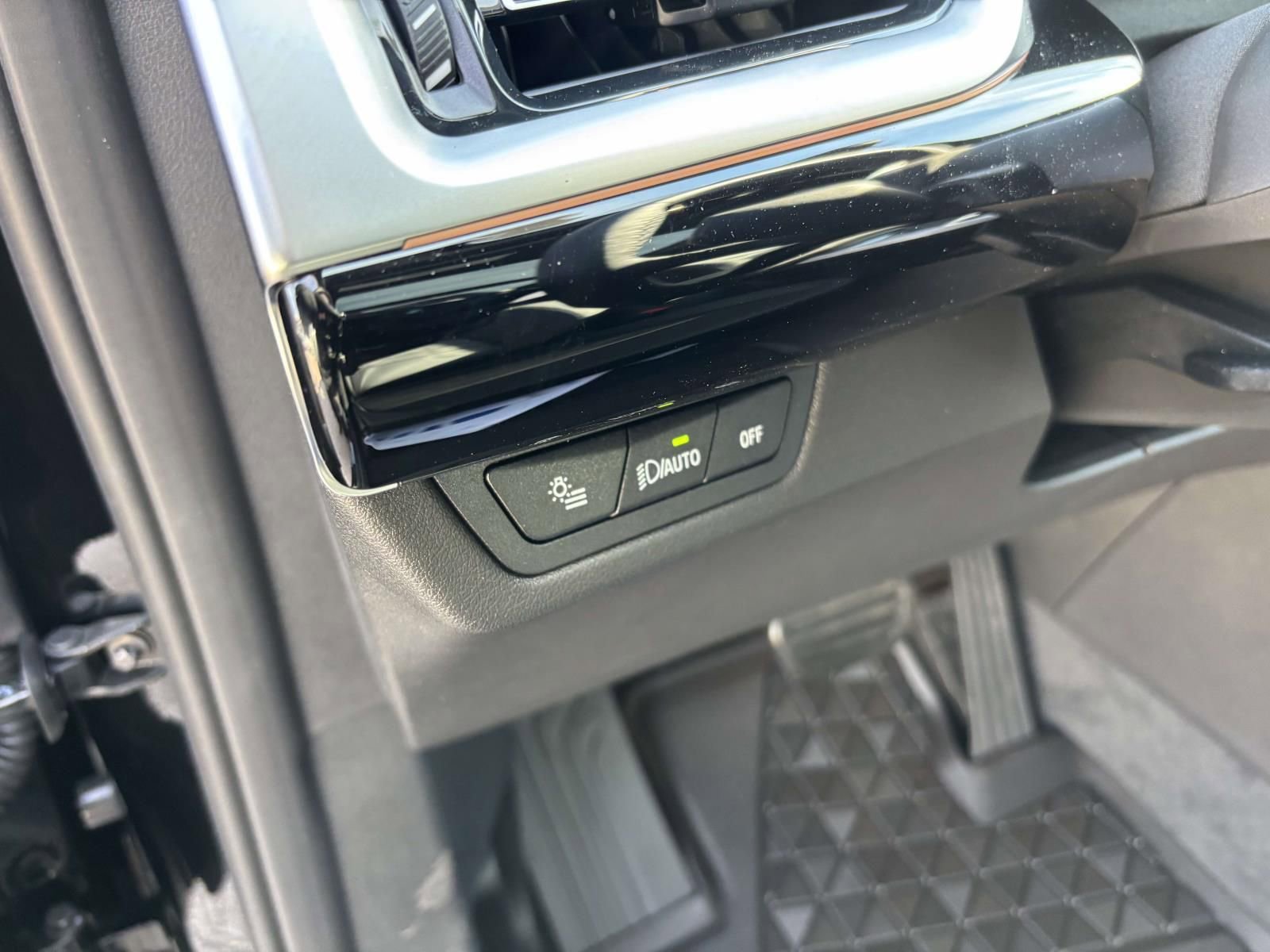 New 2026 BMW X1 xDrive28i w/ Convenience Package image 14