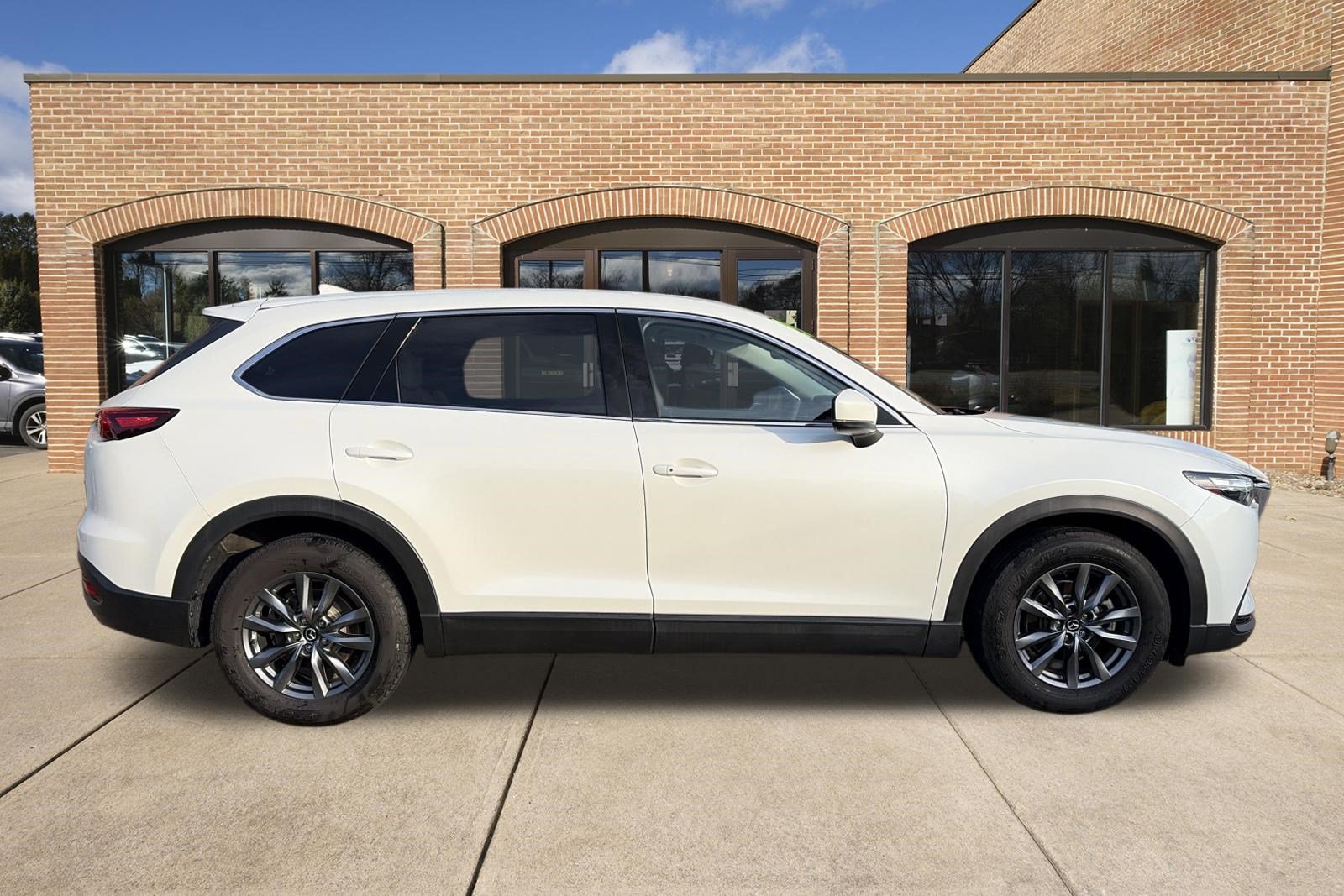 Used 2020 MAZDA CX-9 Touring w/ Touring Premium Package AWD/4WD image 2