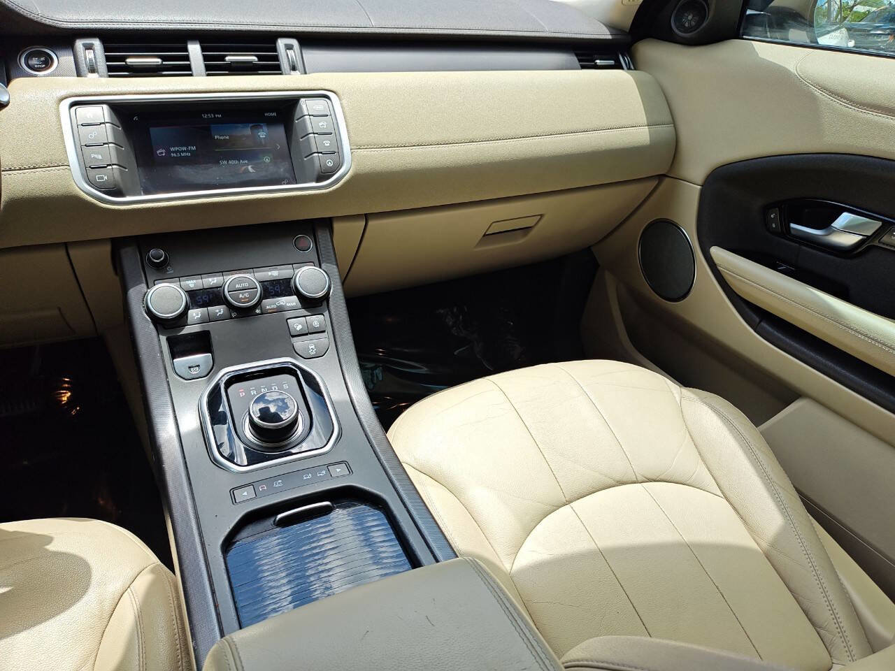 Used 2018 Land Rover Range Rover Evoque SE AWD/4WD image 43