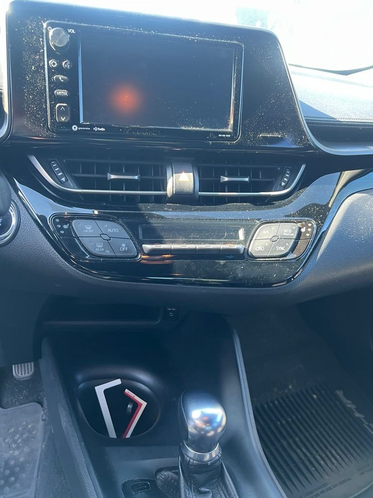 Used 2018 Toyota C-HR XLE FWD image 29