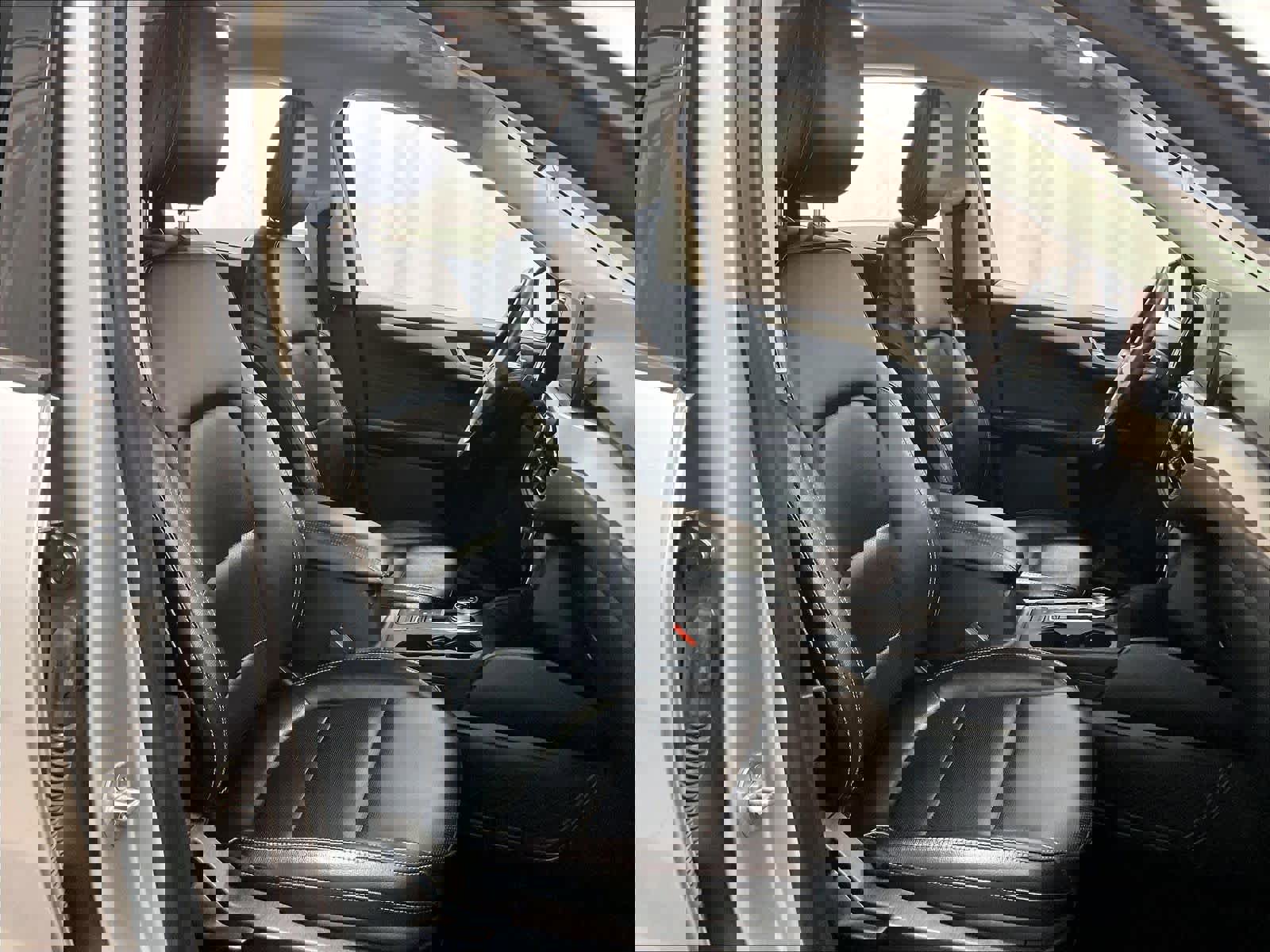 Used 2022 Ford Escape SEL w/ Technology Package image 11