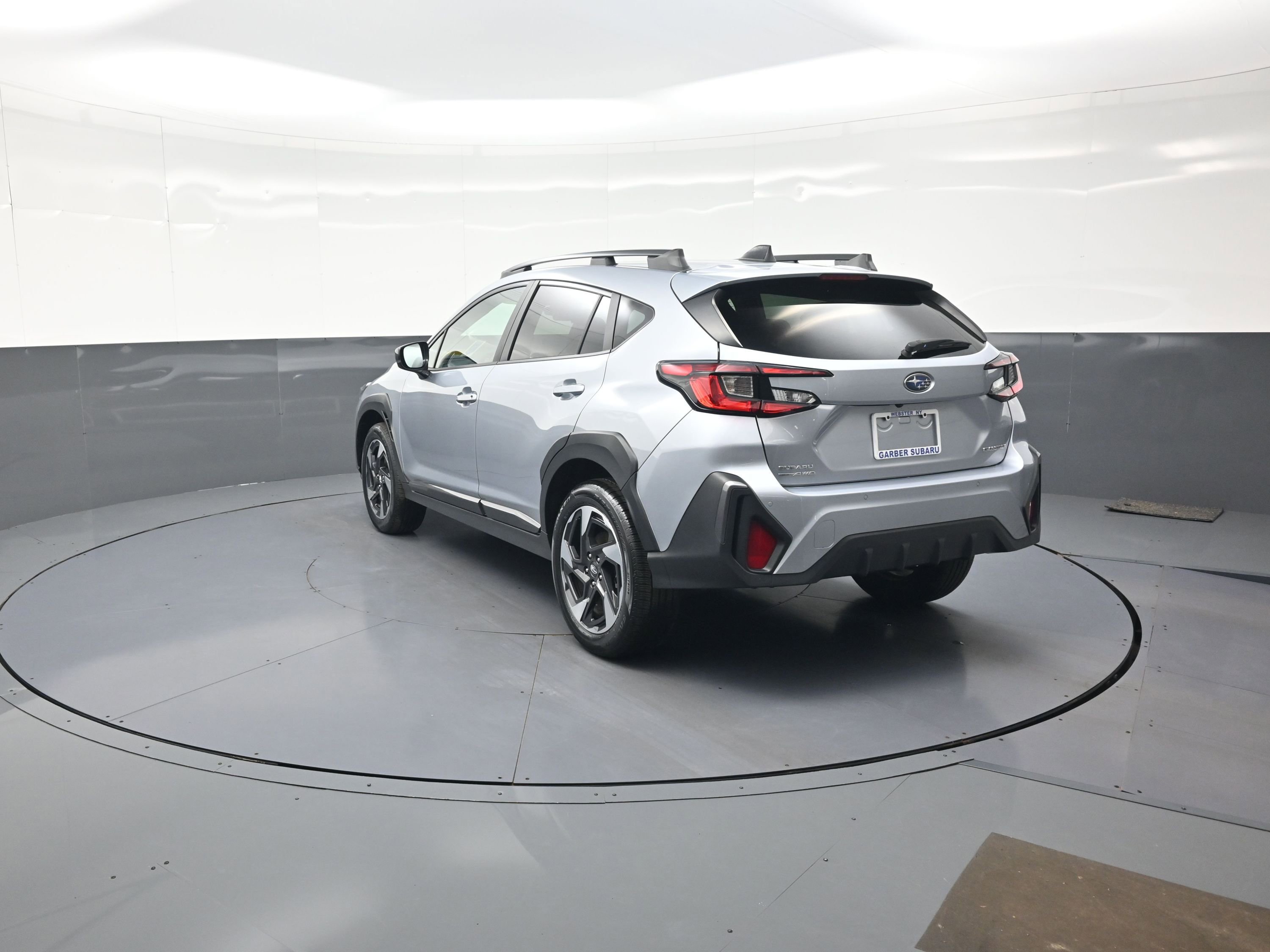 Used 2025 Subaru Crosstrek 2.5i Limited AWD/4WD image 5
