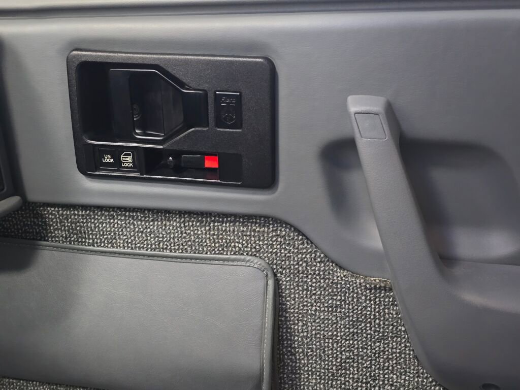 Used 1988 Pontiac Fiero GT image 83