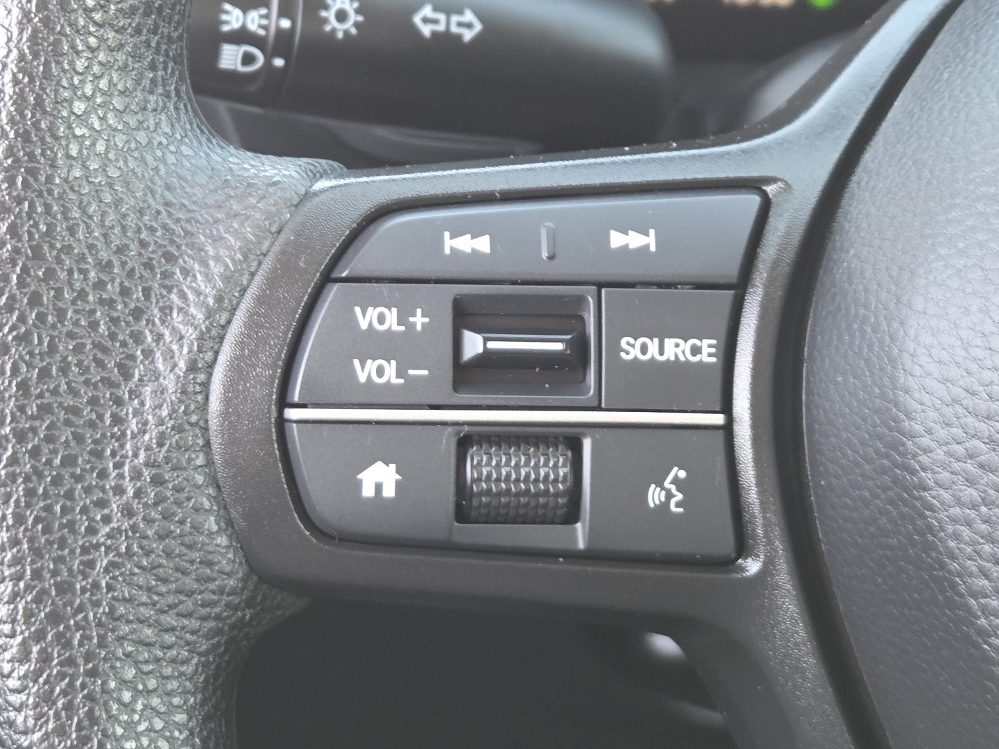 Used 2024 Honda CR-V EX image 31