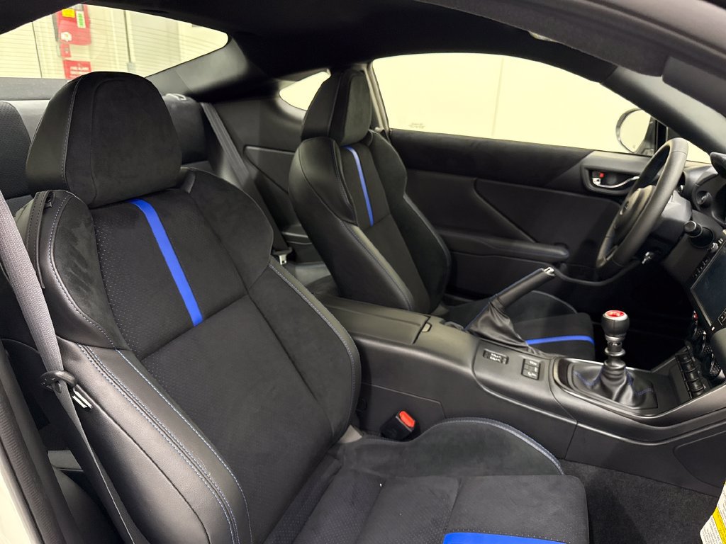 Used 2025 Subaru BRZ tS RWD image 27