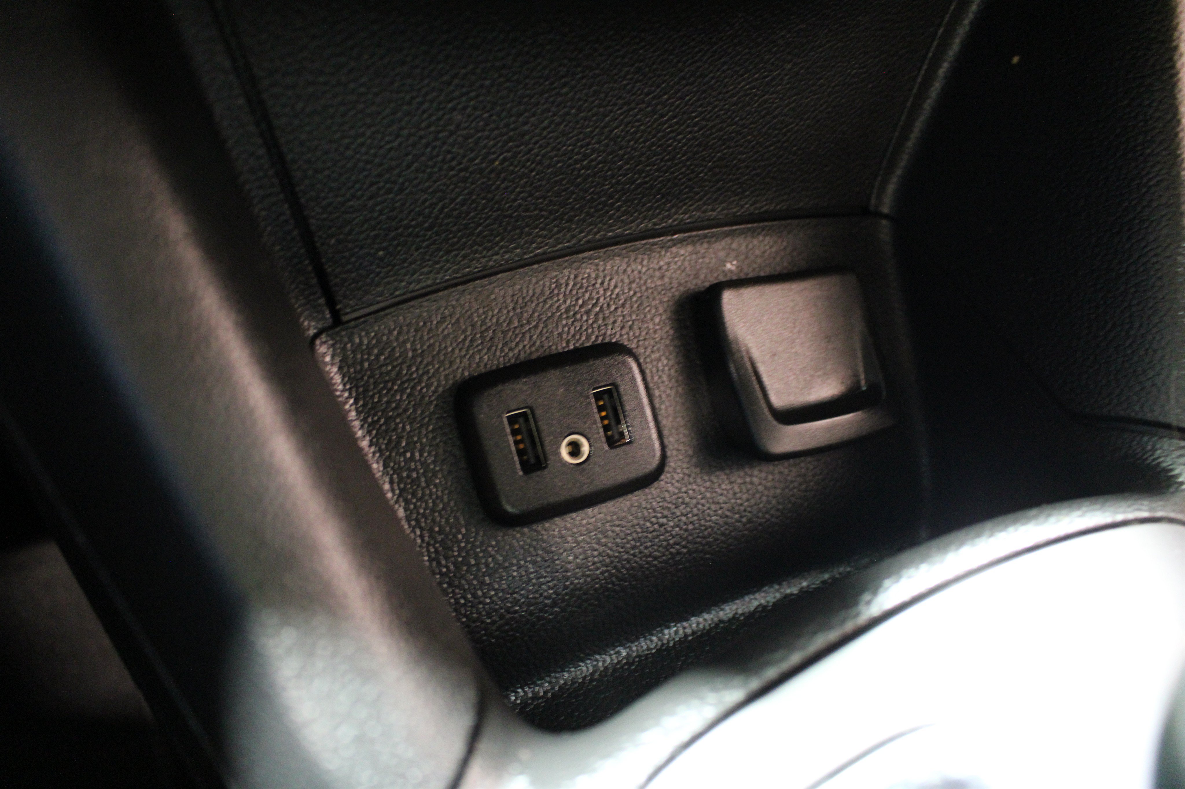Used 2019 Chevrolet Cruze LT w/ Convenience Package FWD image 19