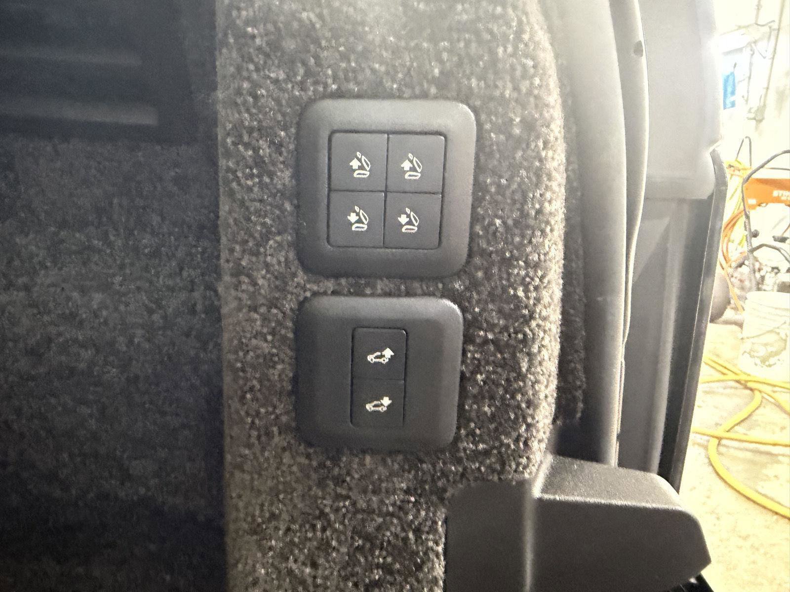 Used 2019 Land Rover Range Rover HSE image 30