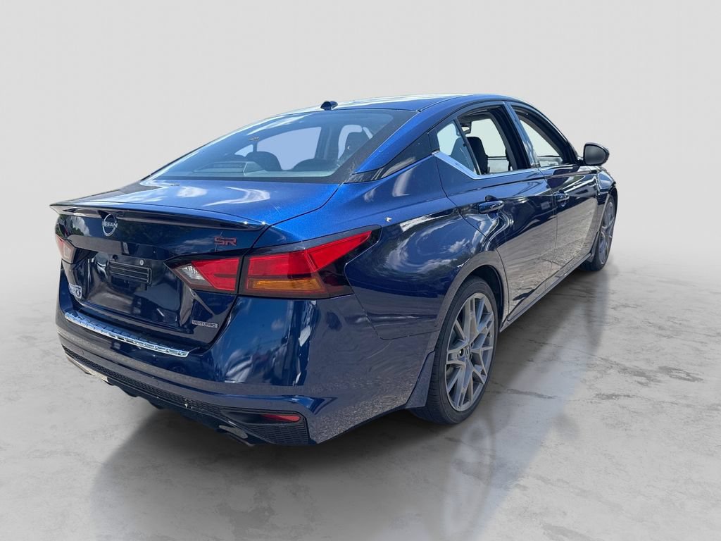 Certified 2023 Nissan Altima 2.0 SR FWD image 8