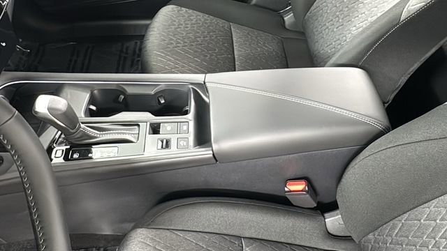 New 2026 Nissan Sentra SV w/ SV Convenience Package FWD image 31