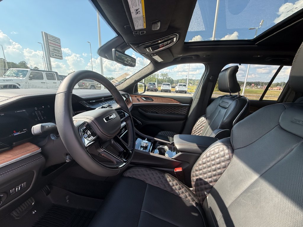 New 2027 Jeep Grand Cherokee Summit AWD/4WD image 20