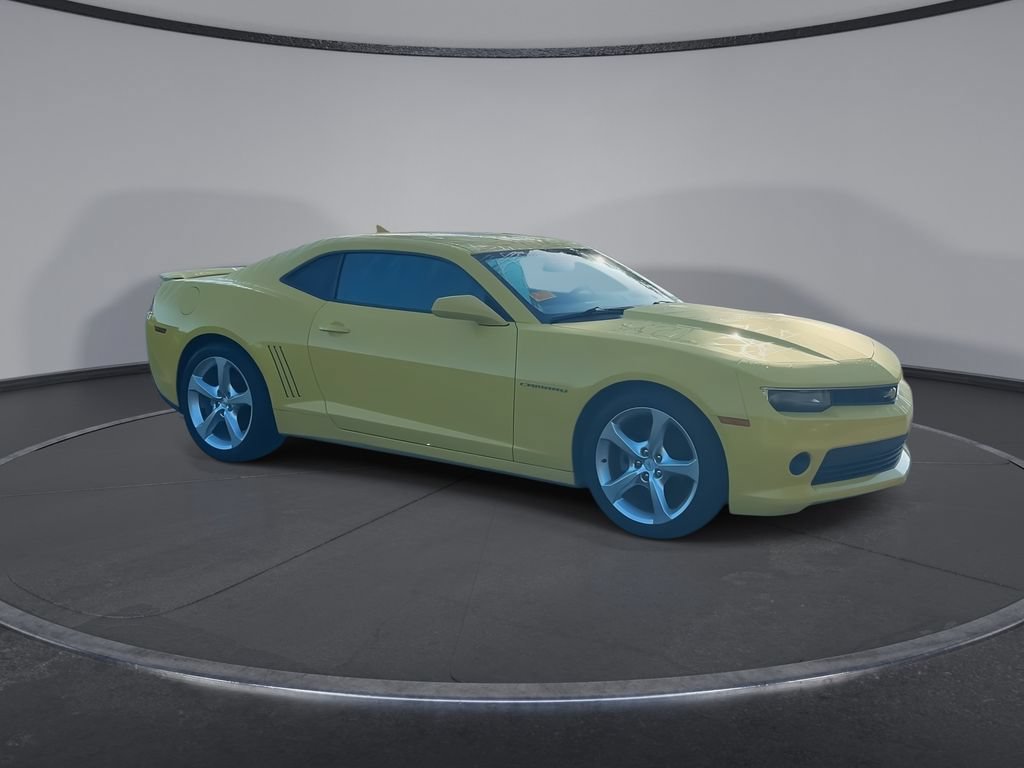 Used 2015 Chevrolet Camaro LT w/ RS Package RWD image 2