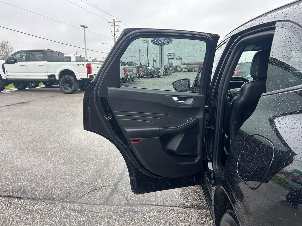 Used 2024 Ford Escape ST-Line w/ Tech Pack #1 image 15