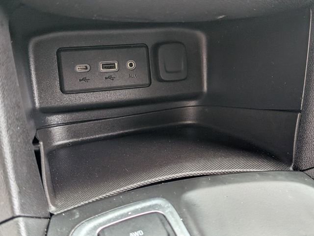 Used 2019 Chevrolet Equinox LT w/ Driver Convenience Package AWD/4WD image 30