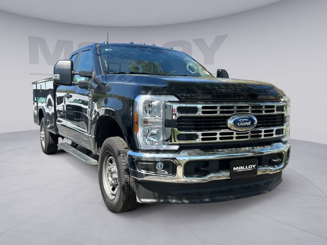 New 2026 Ford F350 XL w/ XL Chrome Package AWD/4WD image 5