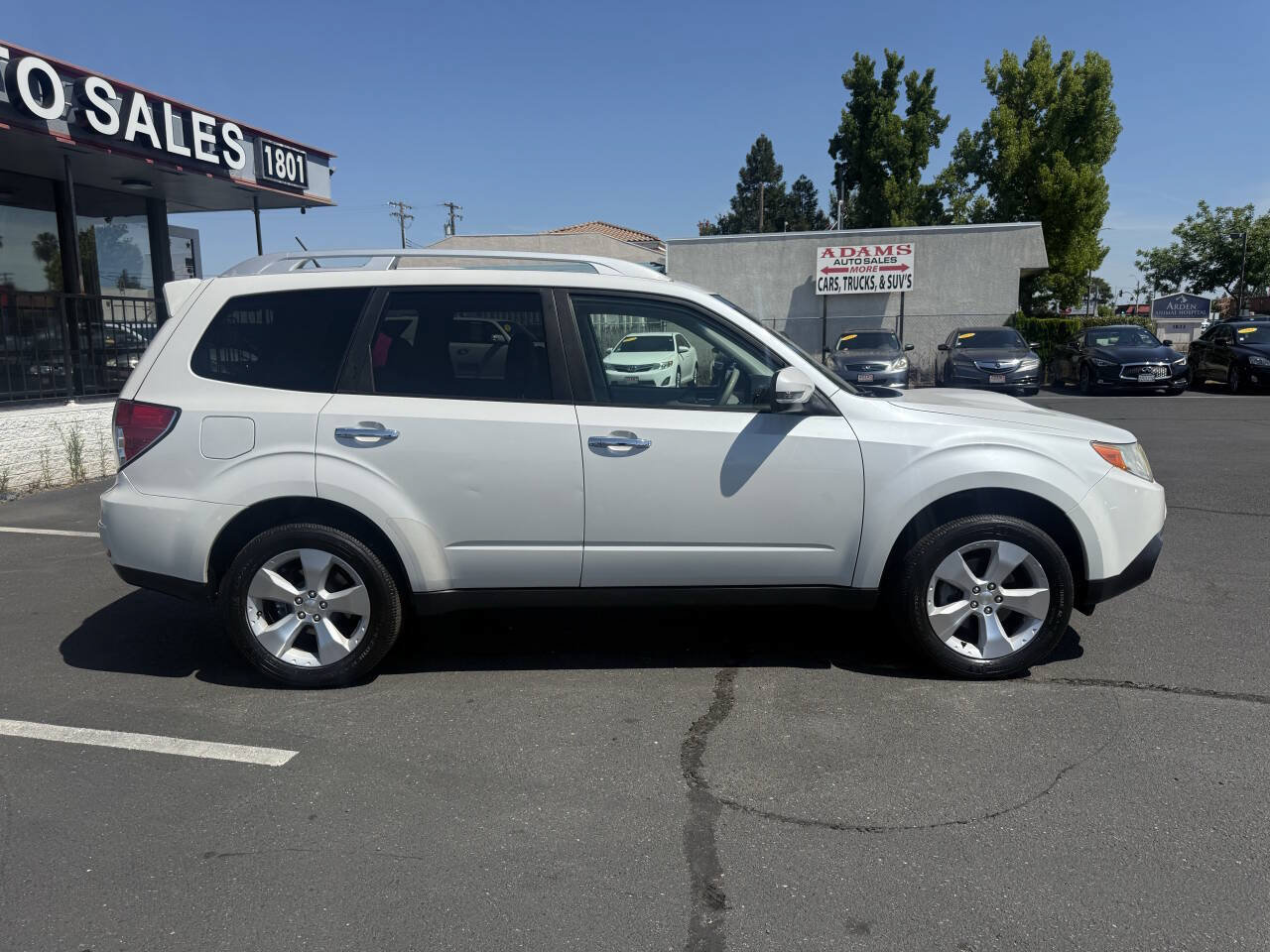 Used 2011 Subaru Forester 2.5XT Touring AWD/4WD image 2