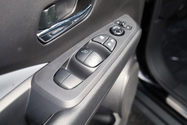 Used 2023 Nissan Kicks SR w/ SR Premium Package image 18