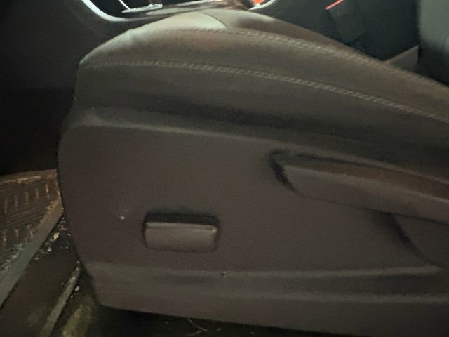 Used 2017 GMC Canyon SLE w/ SLE Convenience Package image 7