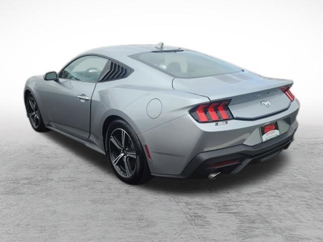 Used 2025 Ford Mustang Coupe image 6