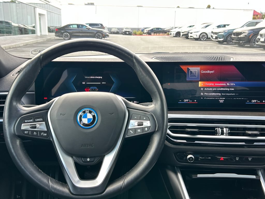 Used 2023 BMW i4 eDrive40 w/ Premium Package RWD image 17