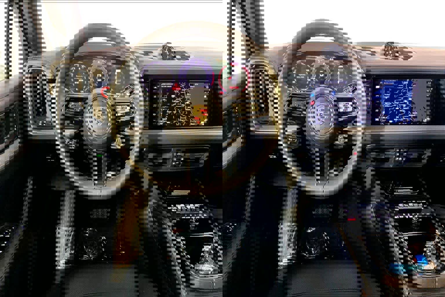 Used 2024 Porsche Cayenne Coupe image 13