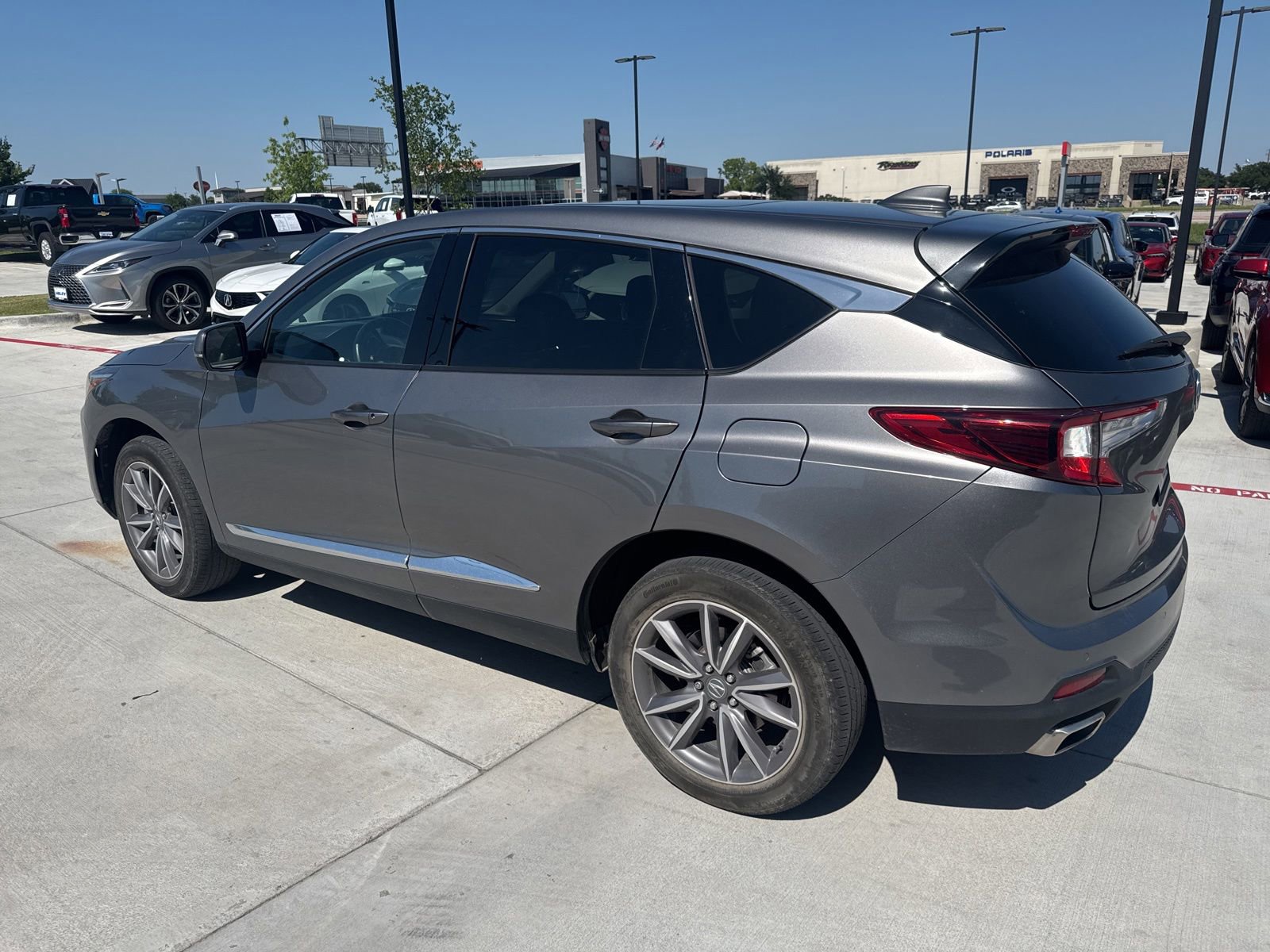 Used 2023 Acura RDX FWD w/ Technology Package image 4