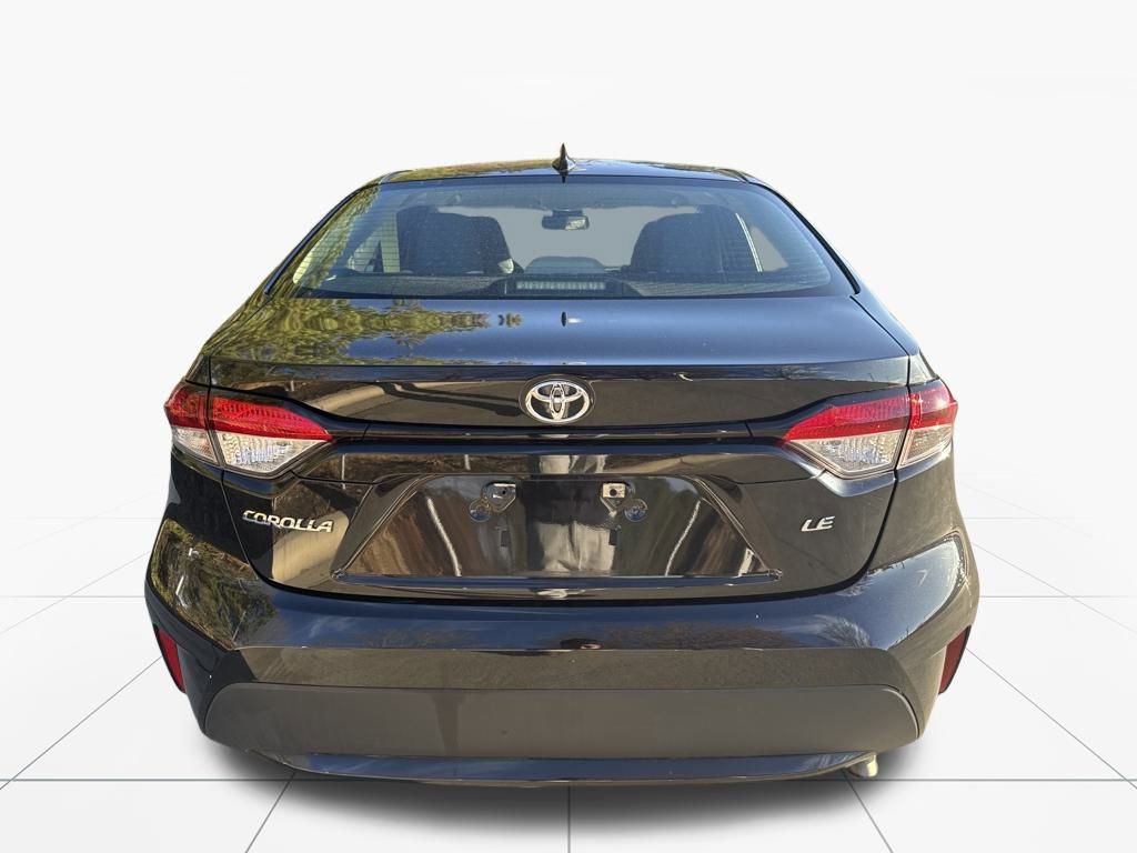 Used 2022 Toyota Corolla LE image 9
